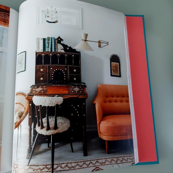 House Beautiful Coffee Table Book - Picture 4 of 4